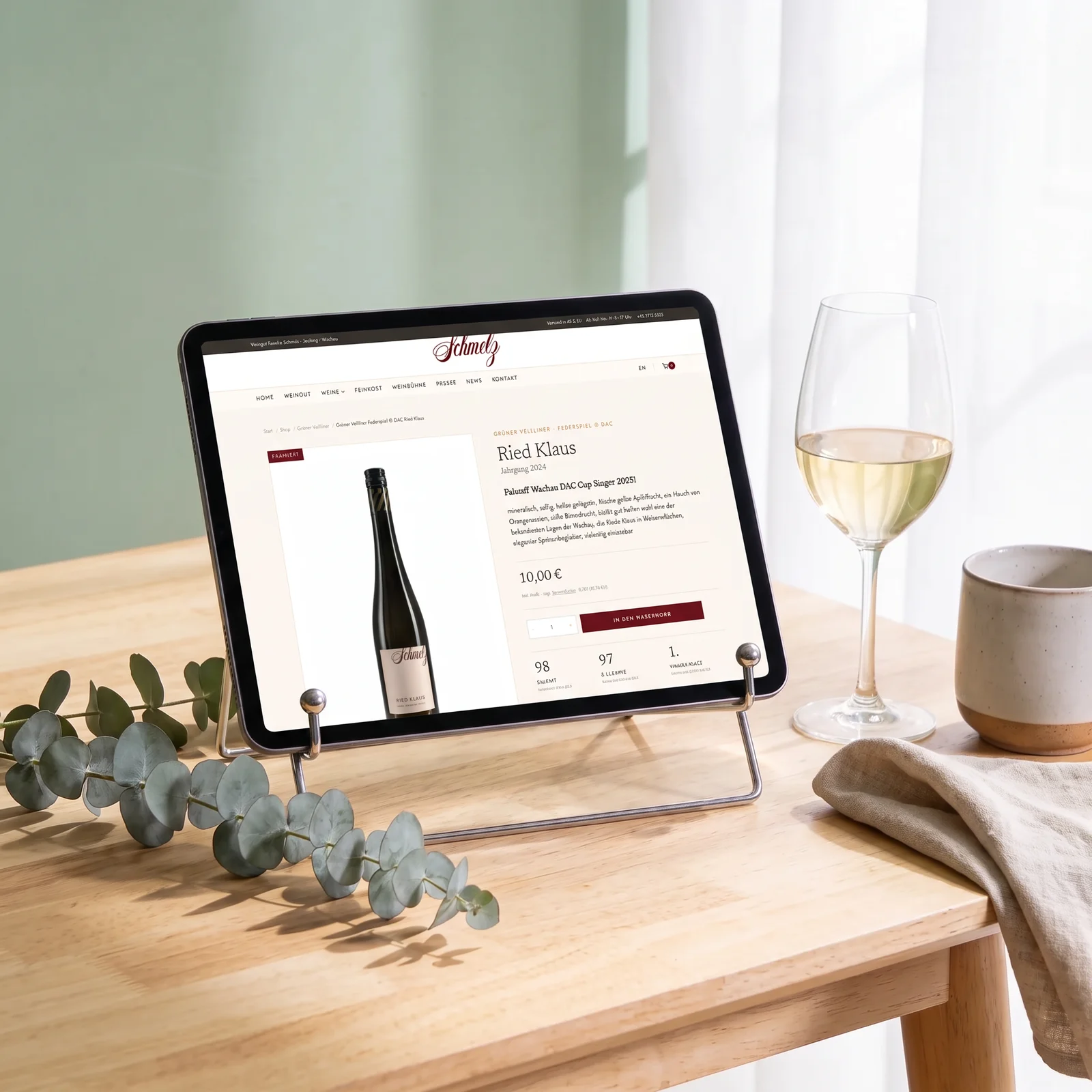 Weingut Schmelz: die neue Produktseite auf dem Tablet